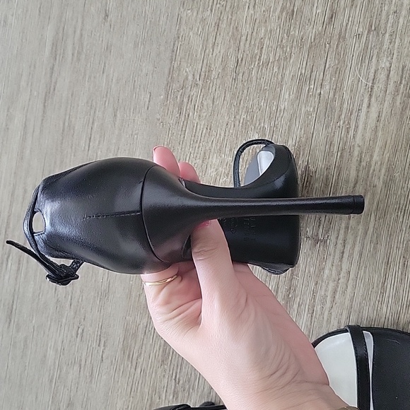 STUART WEITZMAN Nudistsong Black Lesther  Sandal - Picture 5 of 10